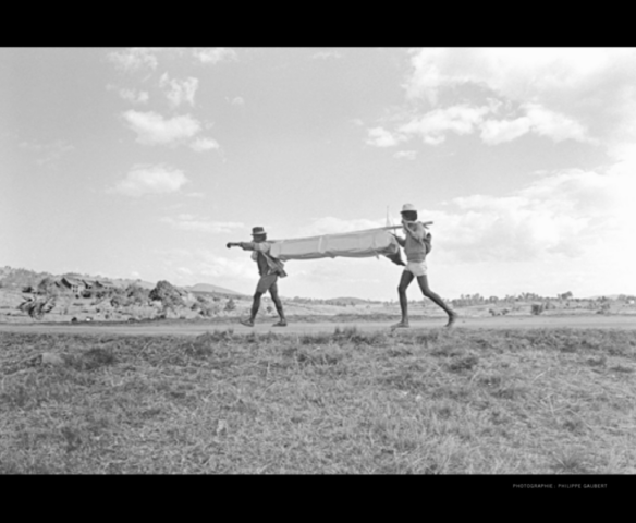 Le juste est comme la roche plate des sacrifices : on peut l’établir n’importe où elle est toujours à sa place