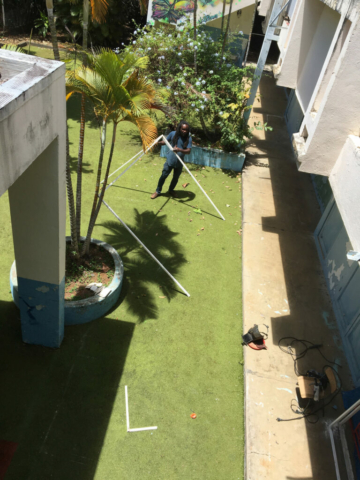 Richard Korblah, fabrication dans la cour, 2019-10-10