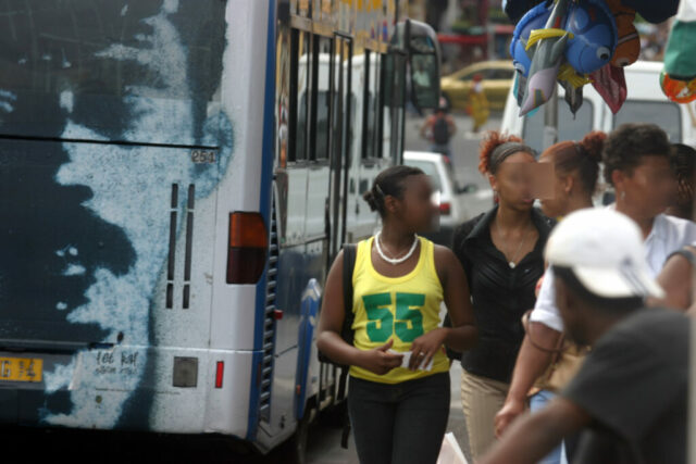 Limazinèr Tèt Kaf ©jne.bus kaf